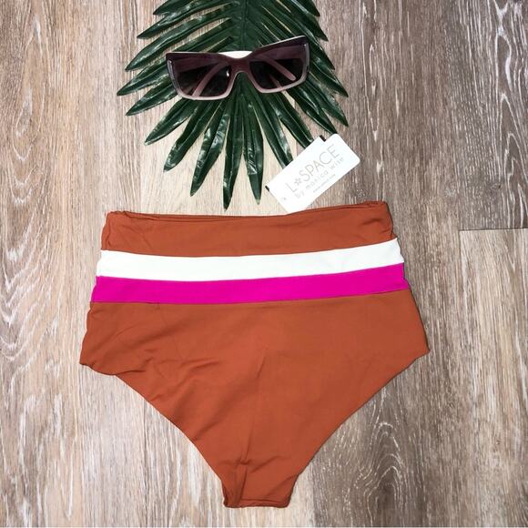 L*Space Portia High Waist Bikini Bottom in Amber Bougainvillea Cream Sma… - Picture 3 of 7